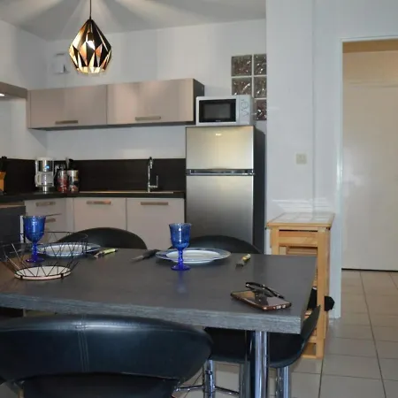 Apartment 3 Pieces A Saint-cyprien : 6 Couchages, Piscine, Terrasse, Parking Et Wifi - Fr-1-225d-68 Saint-Cyprien (Pyrenees-Orientales)