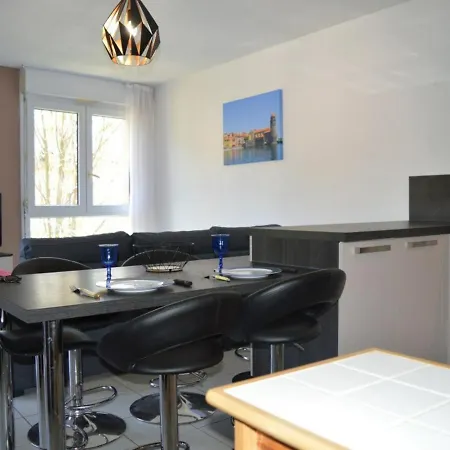3 Pieces A Saint-cyprien : 6 Couchages, Piscine, Terrasse, Parking Et Wifi - Fr-1-225d-68 *