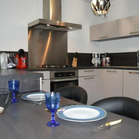 3 Pieces A Saint-cyprien : 6 Couchages, Piscine, Terrasse, Parking Et Wifi - Fr-1-225d-68