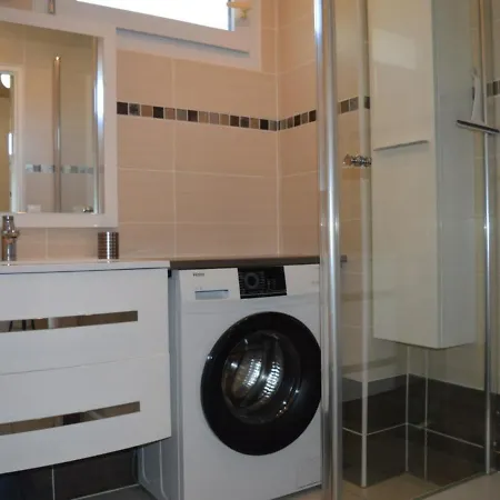 3 Pieces A Saint-cyprien : 6 Couchages, Piscine, Terrasse, Parking Et Wifi - Fr-1-225d-68 * Saint-Cyprien (Pyrenees-Orientales)